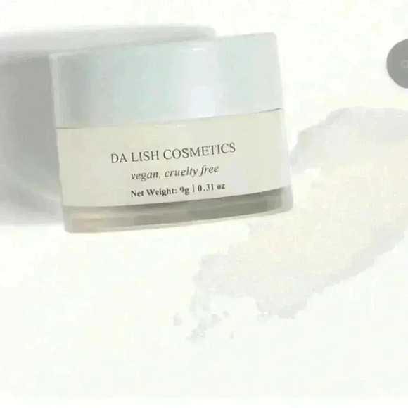 Da Lish exfoliating Lip Scrub. NIB - Picture 2 of 3